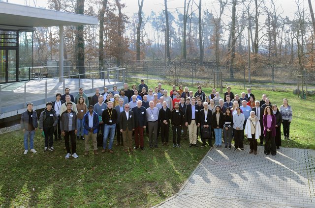 Conference photo (G. Otto, GSI)